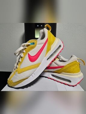 Nike Air Max Dawn 'Vivid Sulfur Siren Red